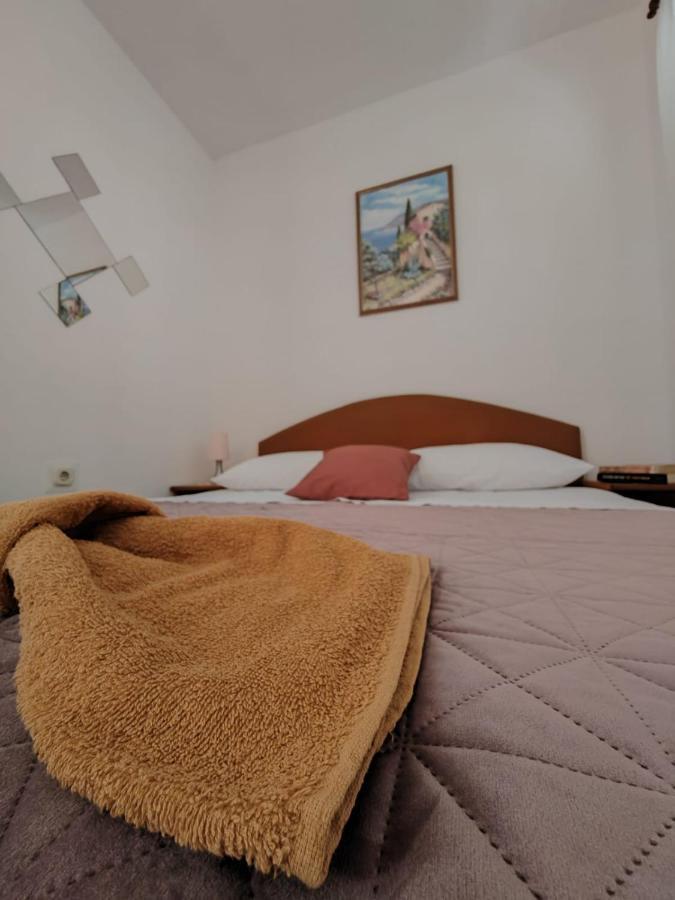 Apartments Turan Centrally Located With Free Parking Igrane Exteriér fotografie