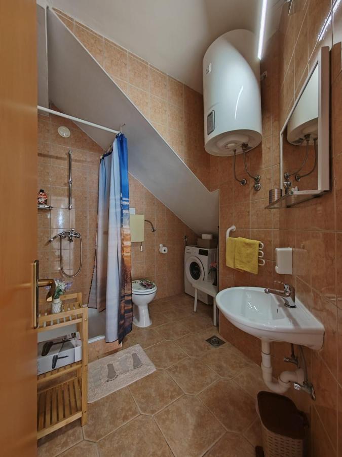 Apartments Turan Centrally Located With Free Parking Igrane Exteriér fotografie